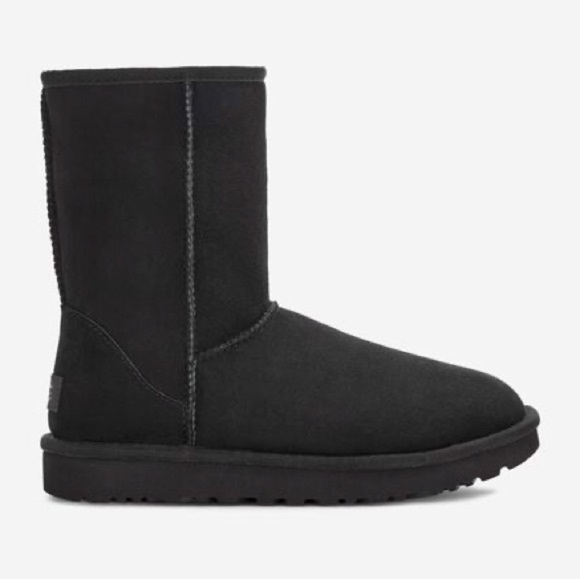 UGG Classic Short Boot Black - Picture 1 of 13